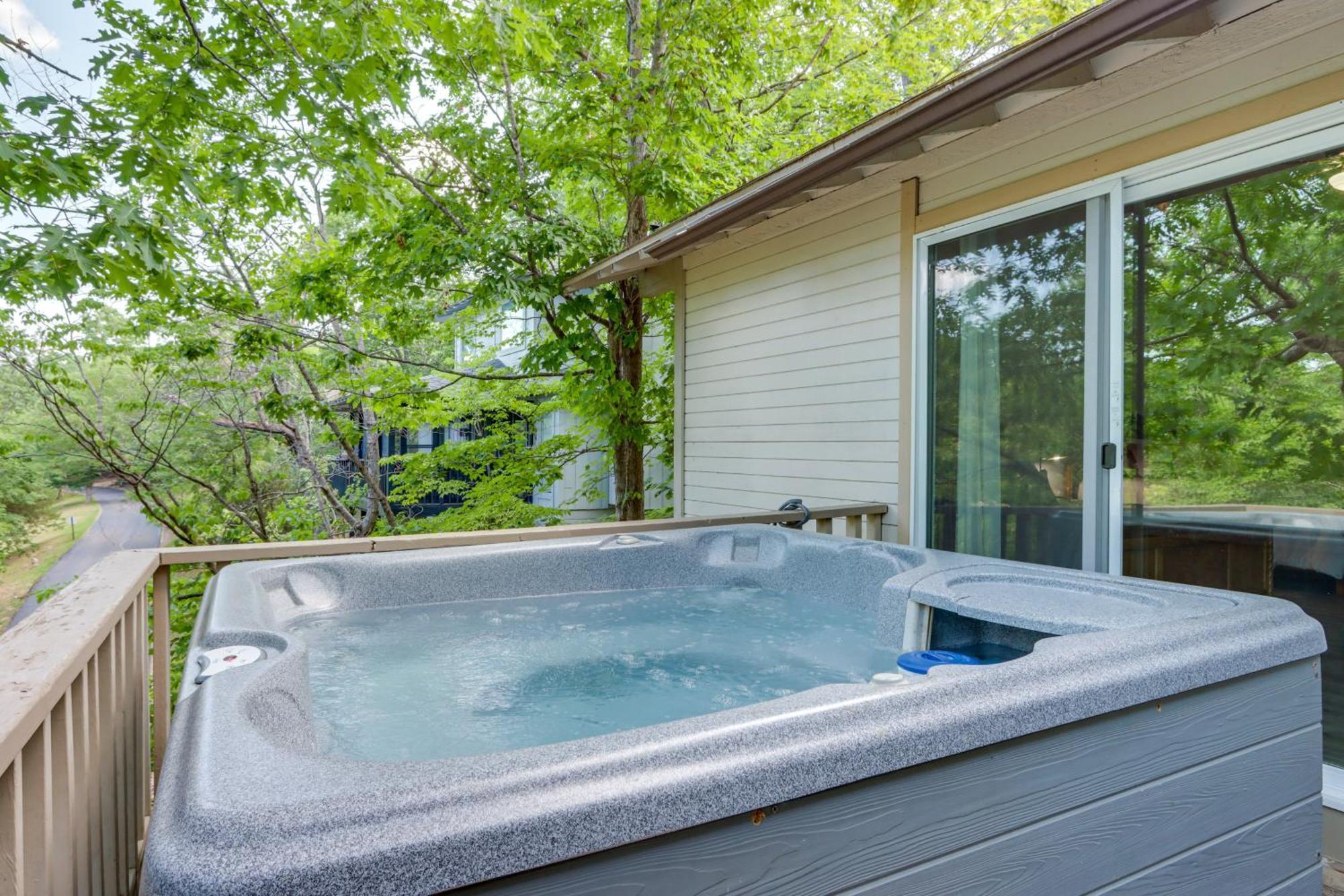 Hot Tub And Fire Pit Margaritaville Home! Osage Beach Exterior photo