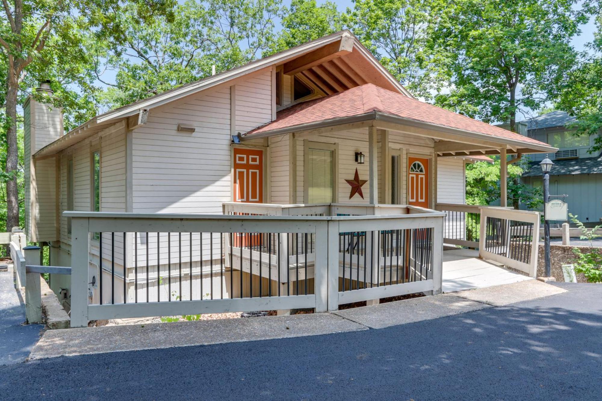 Hot Tub And Fire Pit Margaritaville Home! Osage Beach Exterior photo